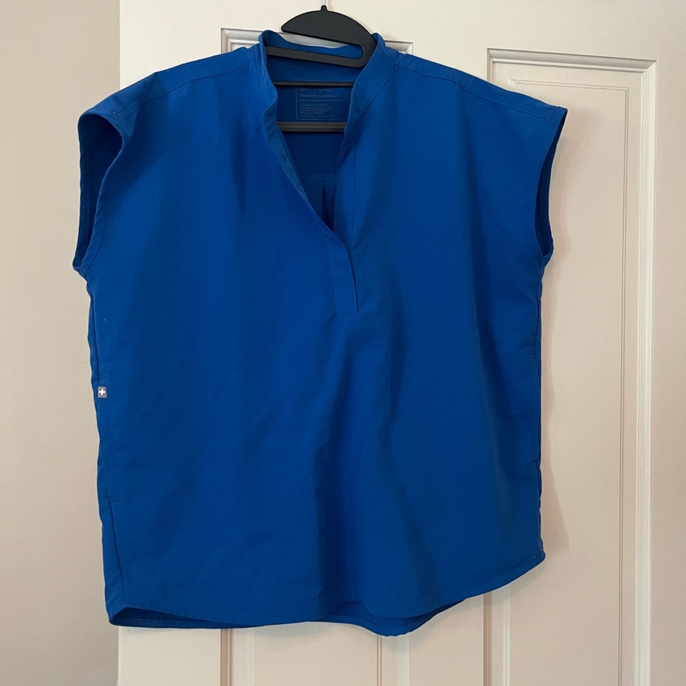 Royal Blue Figs scrub top and bottom